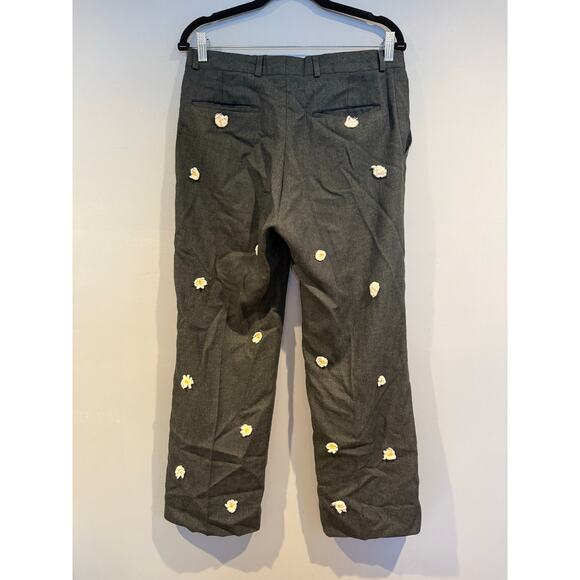 Vintage Shefford by Anderson~Little Gray Pants – Daisy Floral Embroidery - Picture 3 of 4